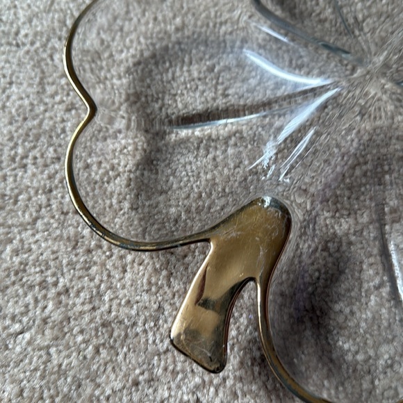 Vintage Glass divider Tray in the Shape of a Four Leaf Clover with Gold accents - Picture 3 of 4